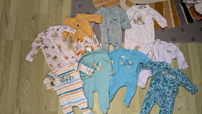 Lot vêtements garçon 1mois - photo numéro 5