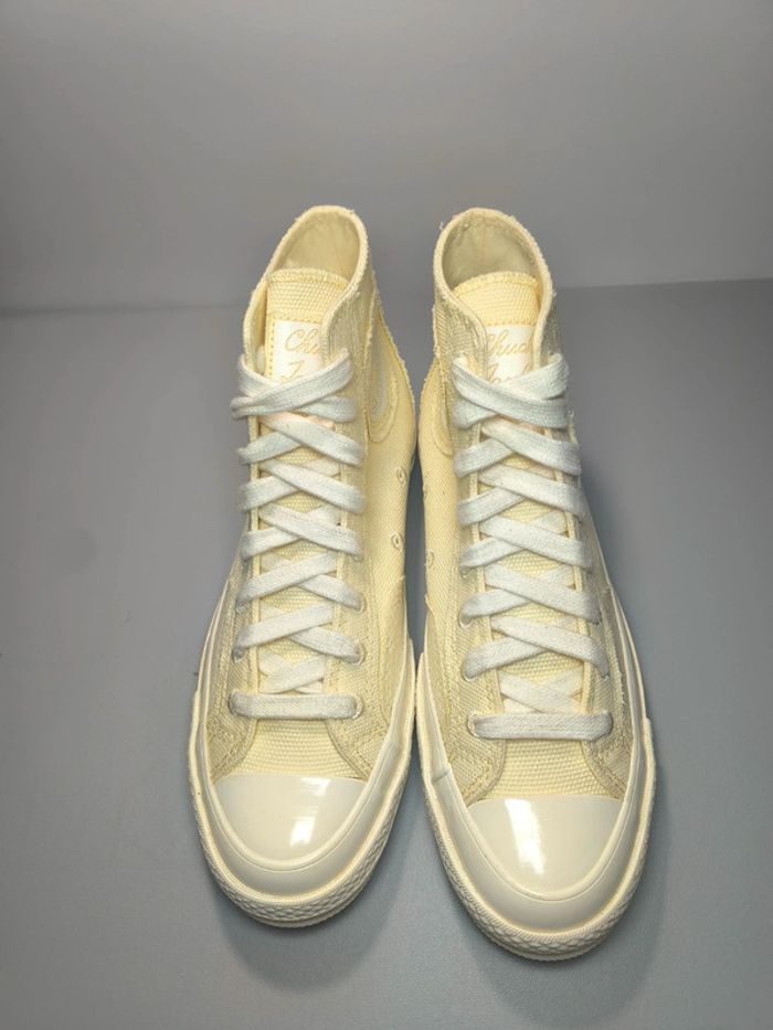 Baskets converse x Chuck Taylor jaune et blanche pointure 40 neuves sans boîte - photo numéro 3