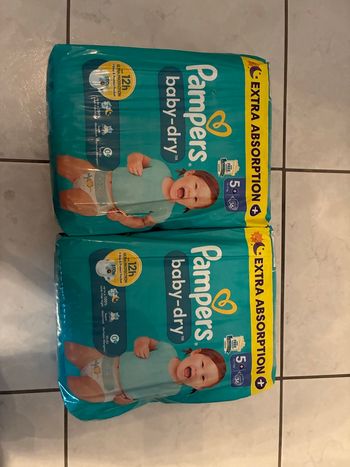 Couches Pampers Baby dry