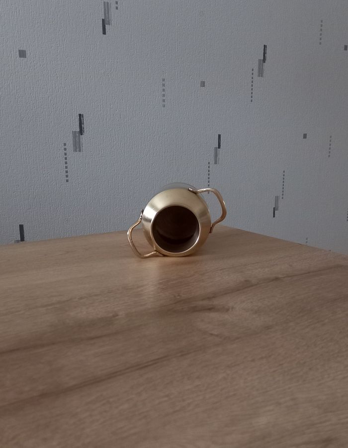 Pot à lait ancien en laiton massif. - photo numéro 6