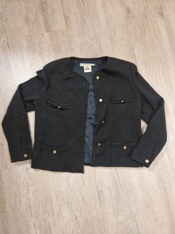 Veste à épaulettes