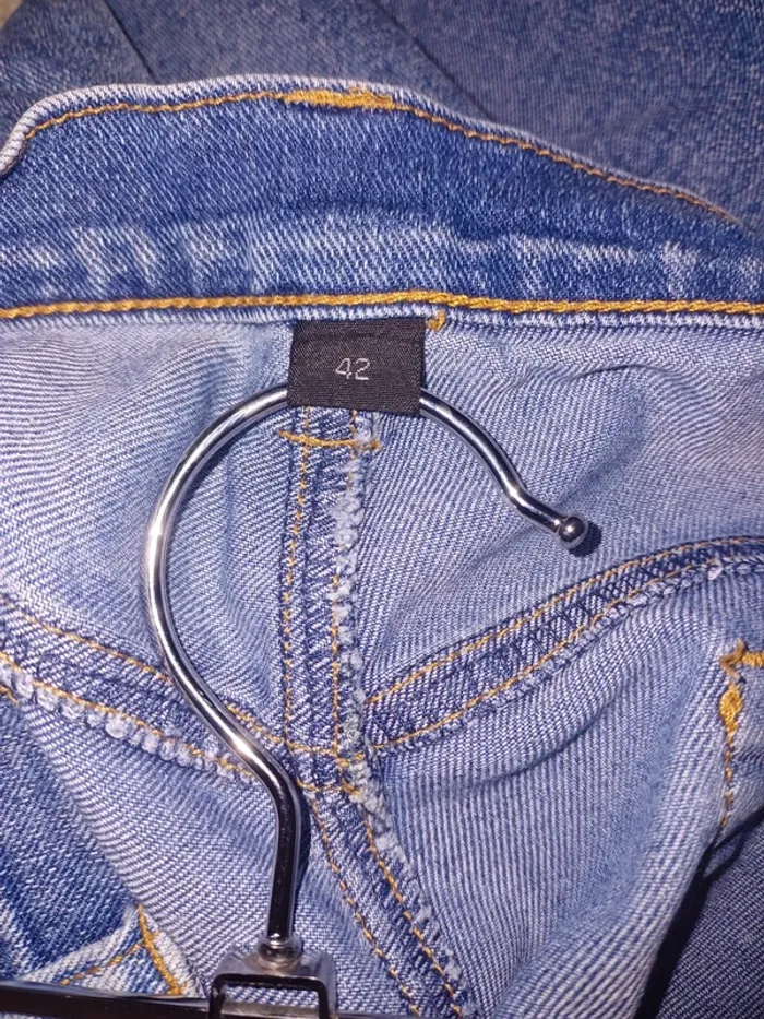 Jeans pantacourts sans marque - photo numéro 3