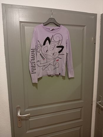 T-shirt manche longue pokémon taille 12 ans