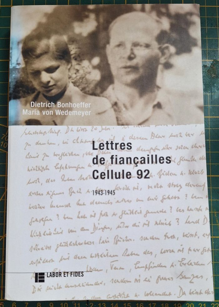 Livre "lettres de fiançailles cellule 92" en très bon état
