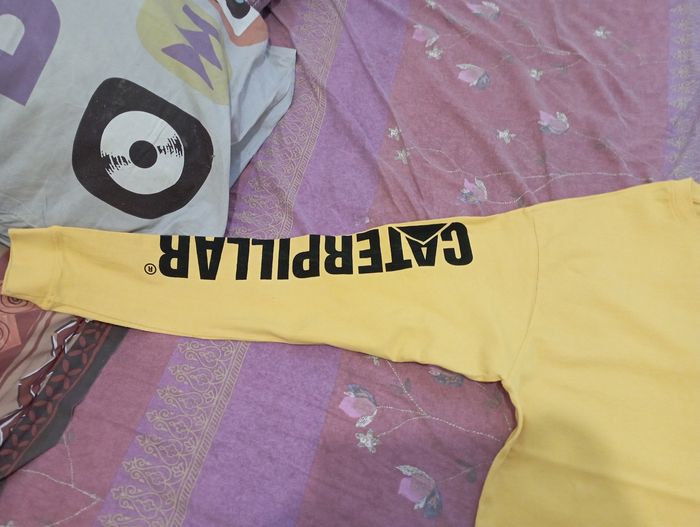 T-shirt à manches longues . Taille  M. Marque . Caterpillar - photo numéro 5