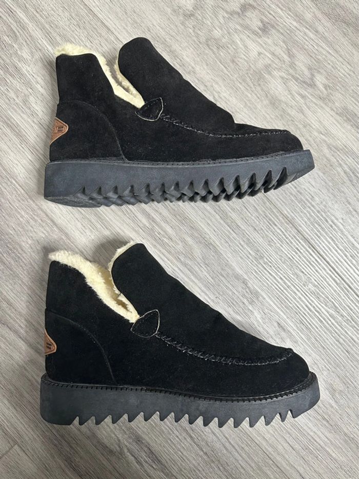 Boots plateformes fourrées noir et beige crème T 37/38 - photo numéro 5