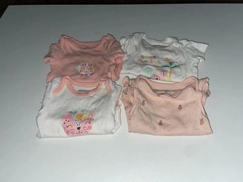 Lot de 4 bodys fille