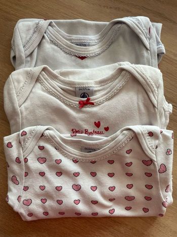 Lot de 3 bodies 6 mois