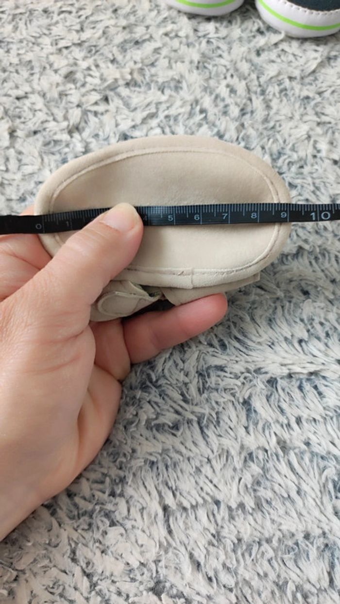 Lot Chaussures 0/3 mois - photo numéro 9