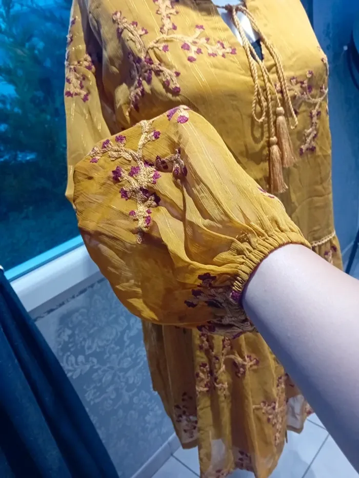 Robe courte de la marque orfeo taille L - photo numéro 7