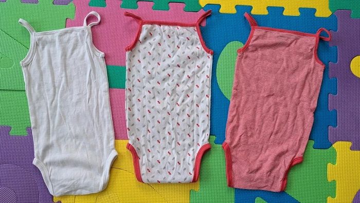 Lot 3 bodies débardeurs Obaïbi 18m - photo numéro 8