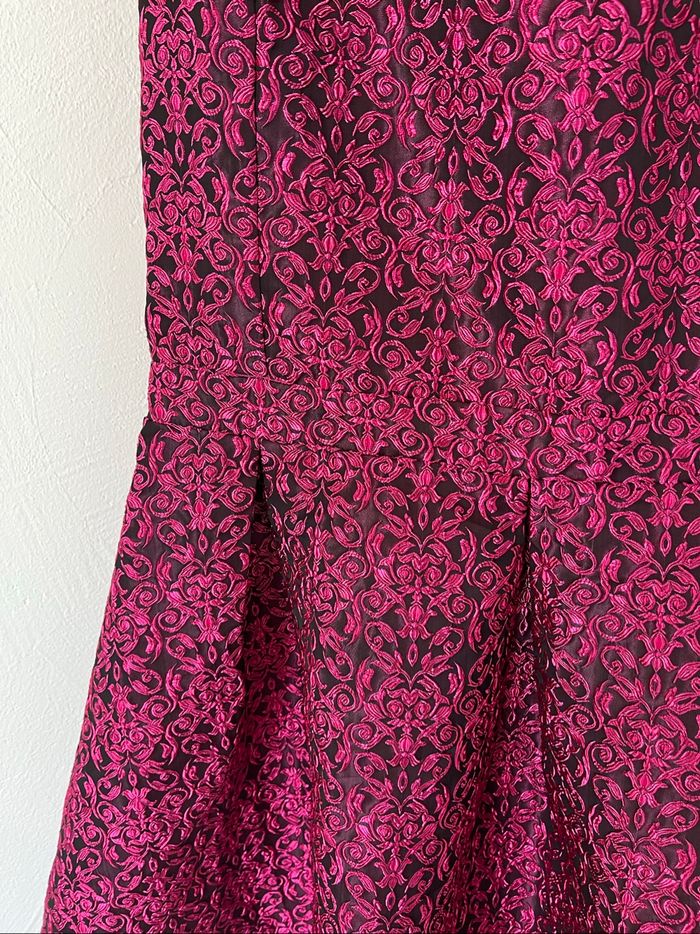 Robe brodée rose et noire taille 42 - photo numéro 7