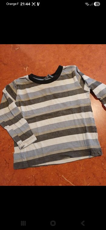 T.shirt garçon taille 24 mois