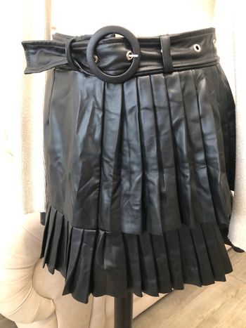 🌼Jupe simili cuir🌼