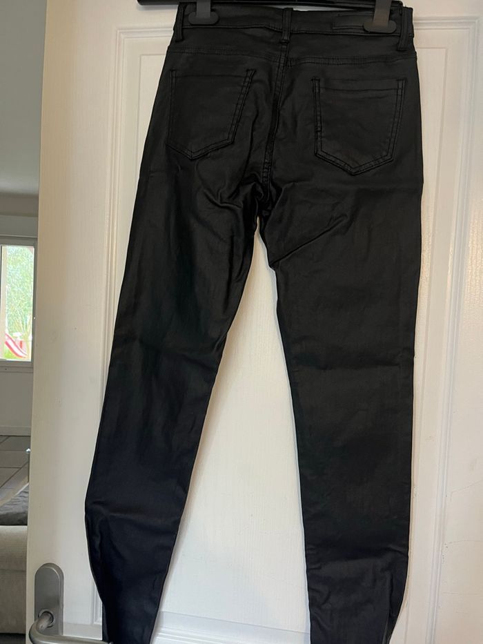 Pantalon - photo numéro 2