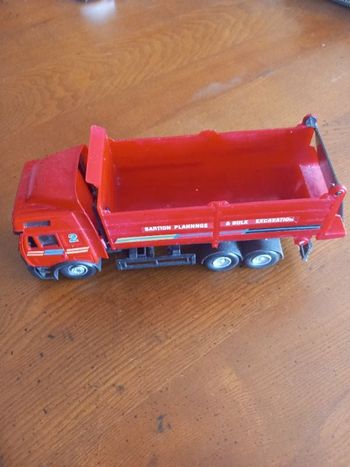 Camion benne