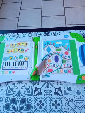 Livre électronique Magi Book