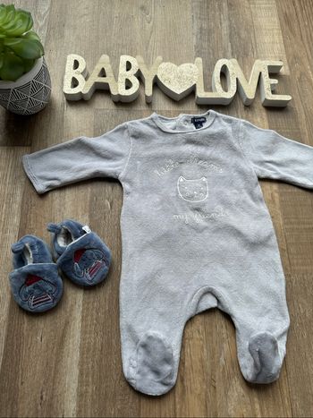 - Pyjama Kiabi     - 1 mois  - Très bon état