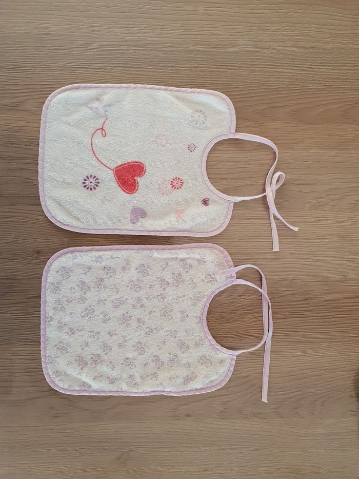 Lot de 2 bavoirs  pommette - photo numéro 3