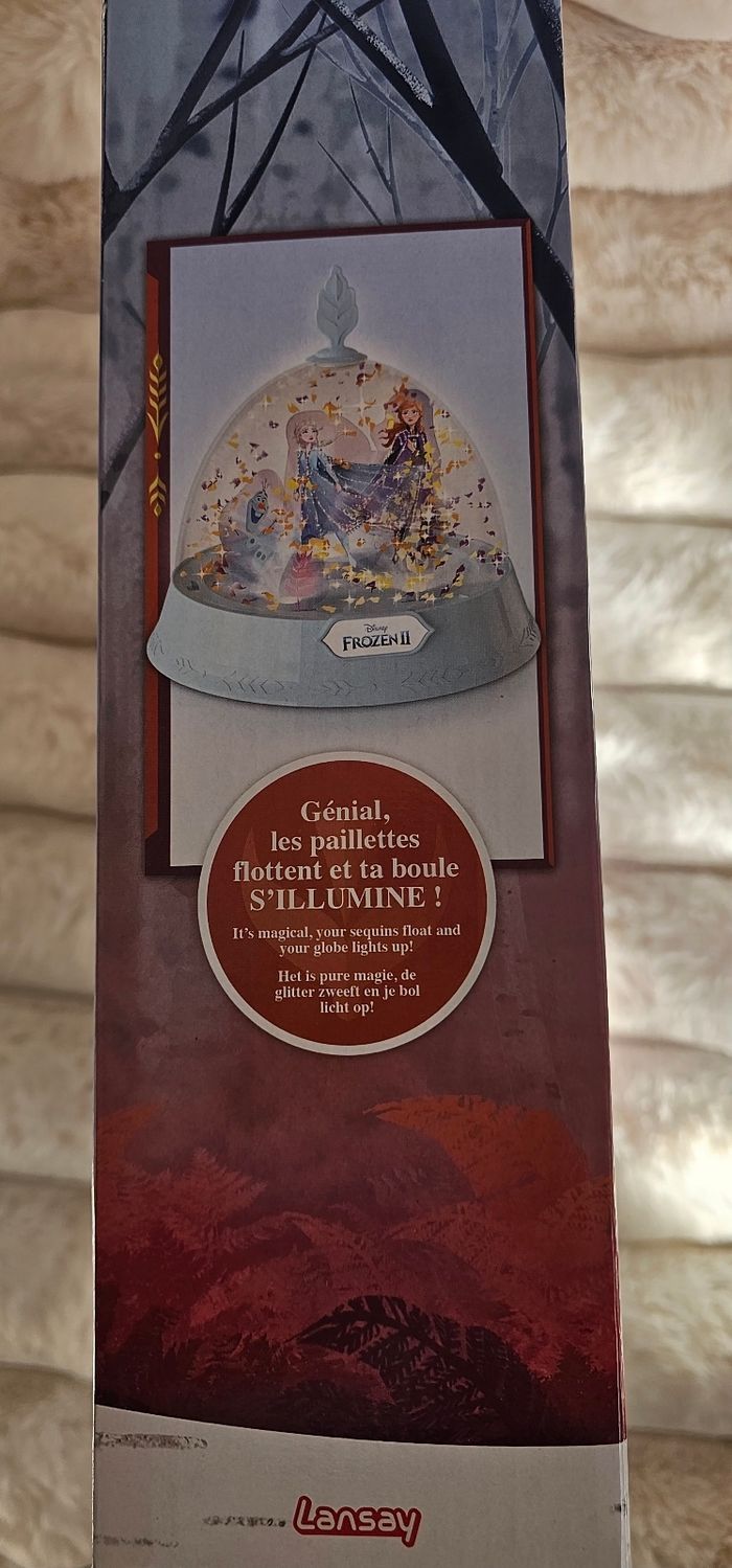 Ma boule à paillettes lumineuse ma Reine Des Neiges 2 Disney - photo numéro 6
