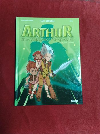Bd du film " Arthur et la vengeance de Maltazard "tome 2 " Glénat "