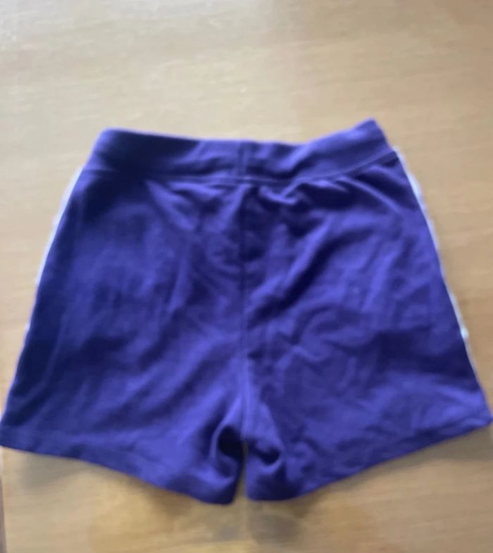 short violet - photo numéro 2