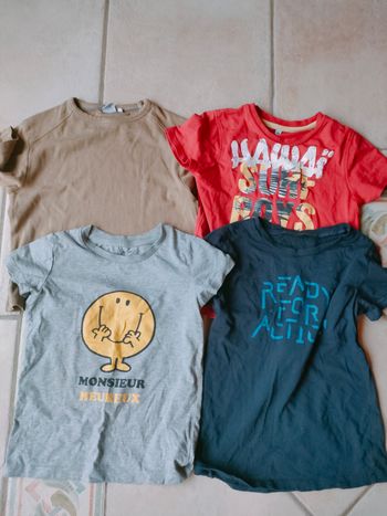 Lot taille 6 ans de 4 tee shirt dont un Monsieur Madame 