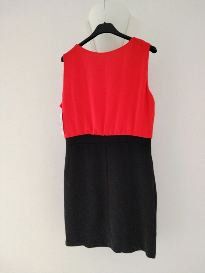 Robe de soirée femme rouge et noir - photo numéro 3