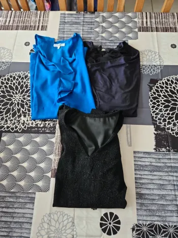 Lot débardeurs femme