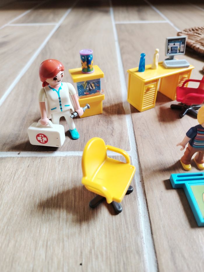 🏥Playmobil lot de figurines personnages rendez vous chez le médecin/ pédiatre - photo numéro 2