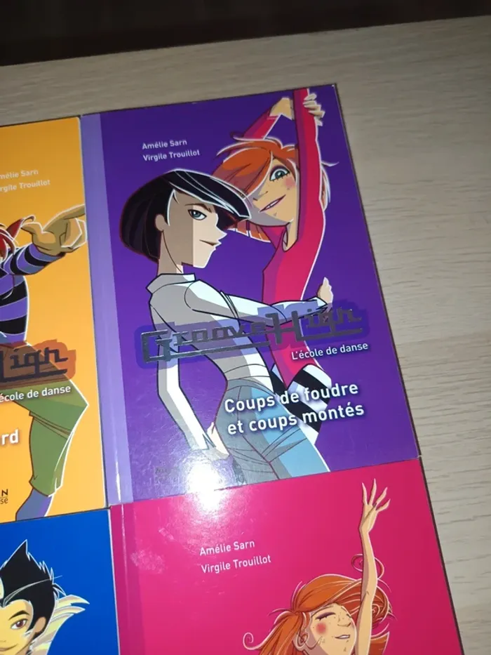 Lot 8 livres groove high, l'école de danse - photo numéro 5