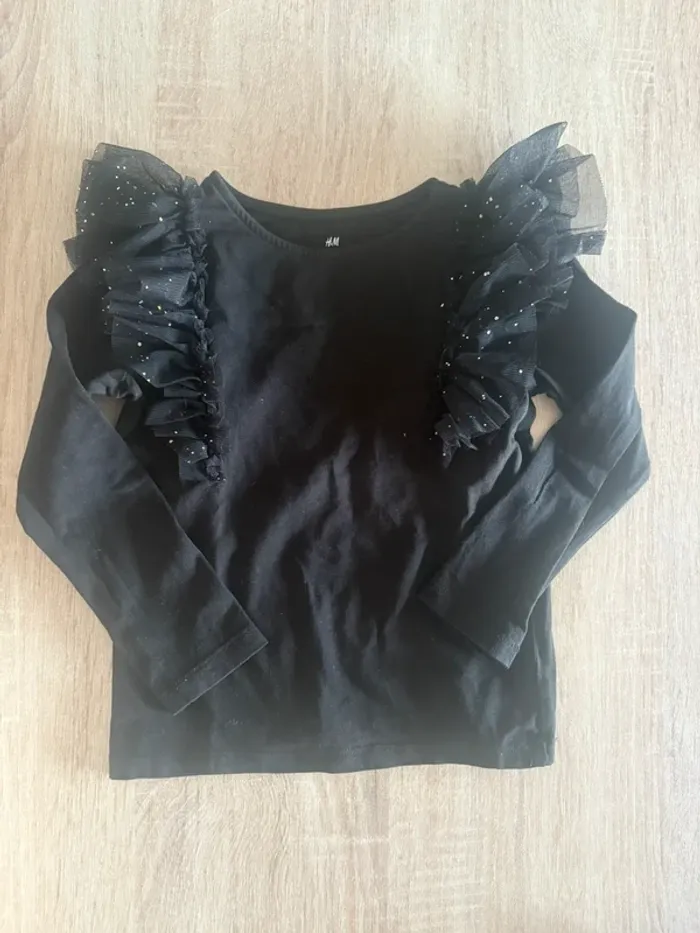 T-shirt à volants noir