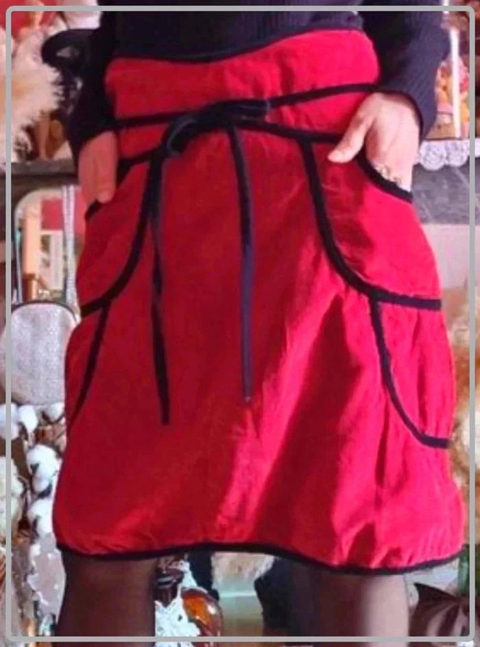 Jupe velour taille 42 marque Coline - photo numéro 2