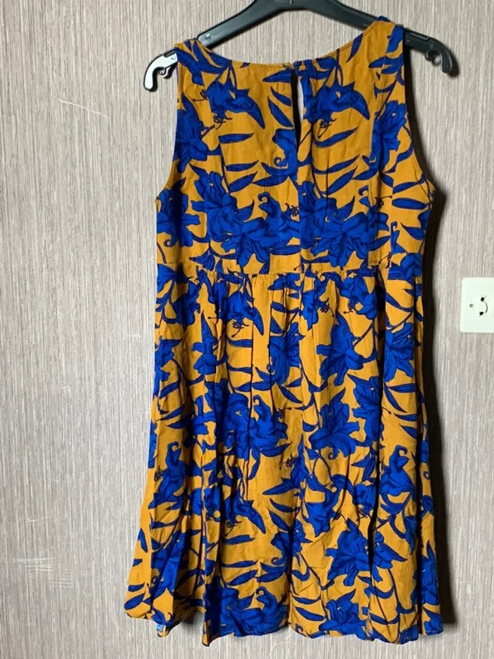 Robe courte - photo numéro 2