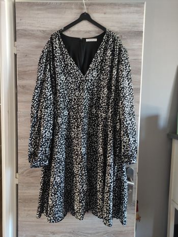 Robe Glamourous taille 50 (5XL)