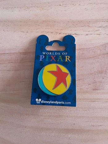 Pin's Disney Pixar Ball - Worlds of Pixar - Disneyland Paris