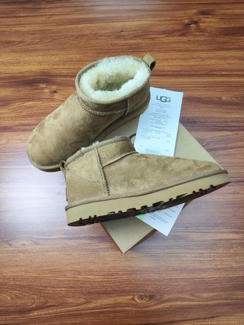 Bottes UGG Classic Ultra Mini couleur châtaigne 39