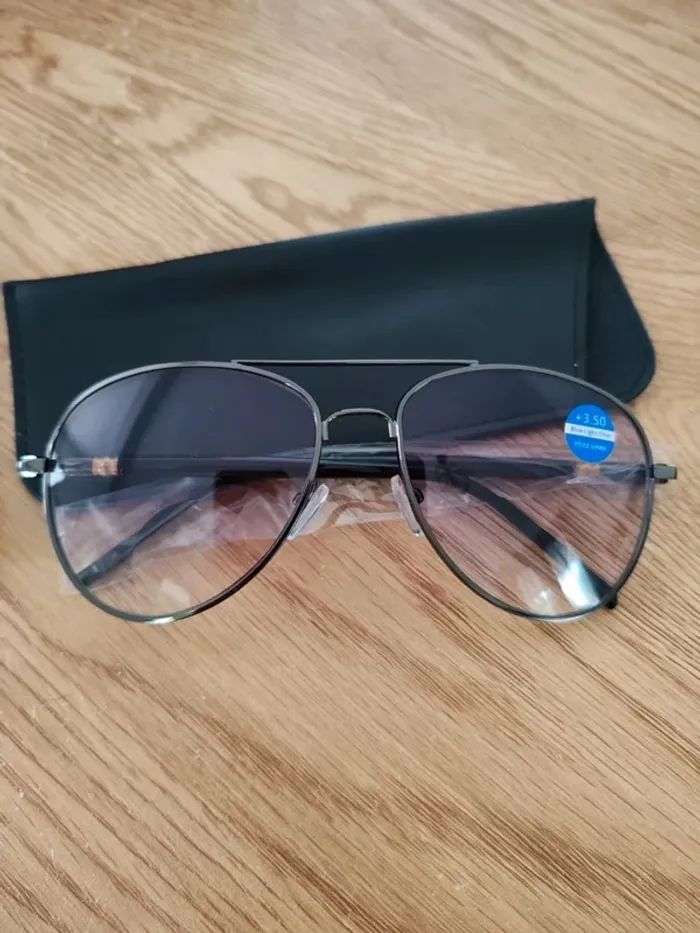 Lunette de soleil UV400 et anti reflet lumière bleu