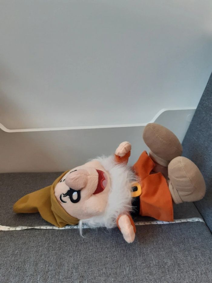 Peluche / Doudou Disney Sega : Nain Doc Blanche Neige - photo numéro 15