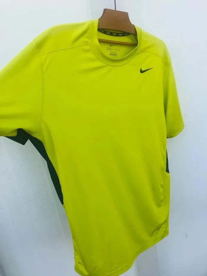 Nike T-shirt Dri-Fit yellow Mens L - photo numéro 4