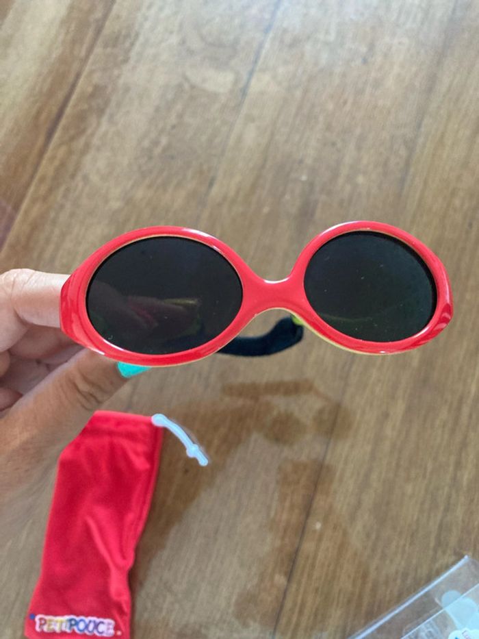 Lunette de soleil bébé 1er âge - photo numéro 5