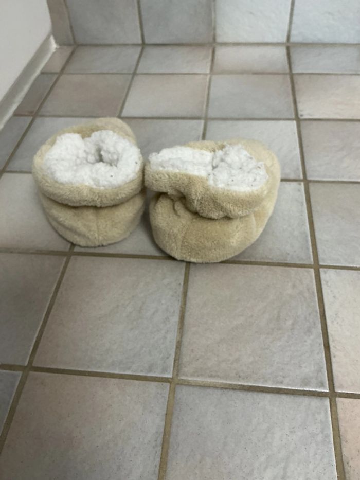 Pantoufles semelles antidérapantes 14 cm - photo numéro 3