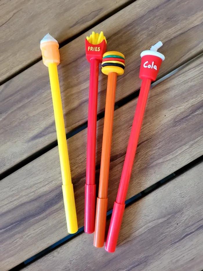 Stylo burger, sodas, frites, glace
