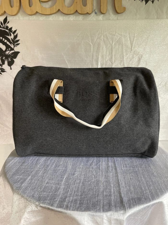 Sac Boss Parfum - Comme neuf