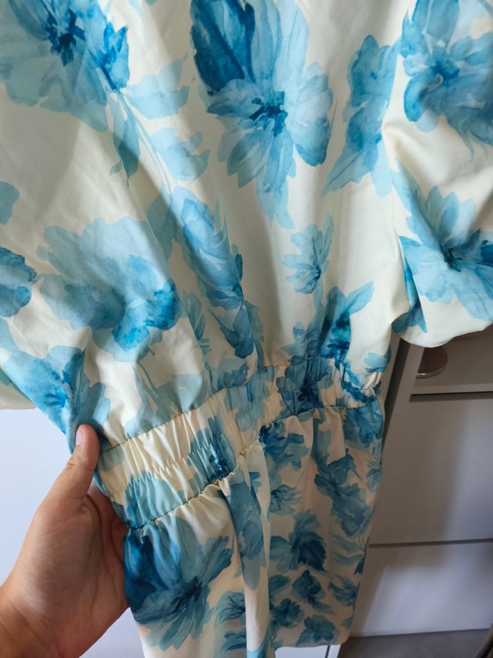 Robe fleurie bleue - photo numéro 9