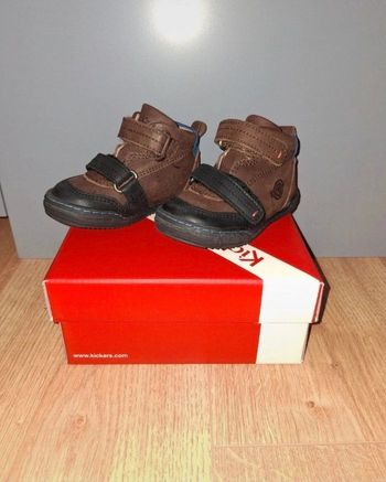 Chaussures Kickers bébé taille 20 – Très bon état, portées seulement 3 fois, avec boîte d’origine !
