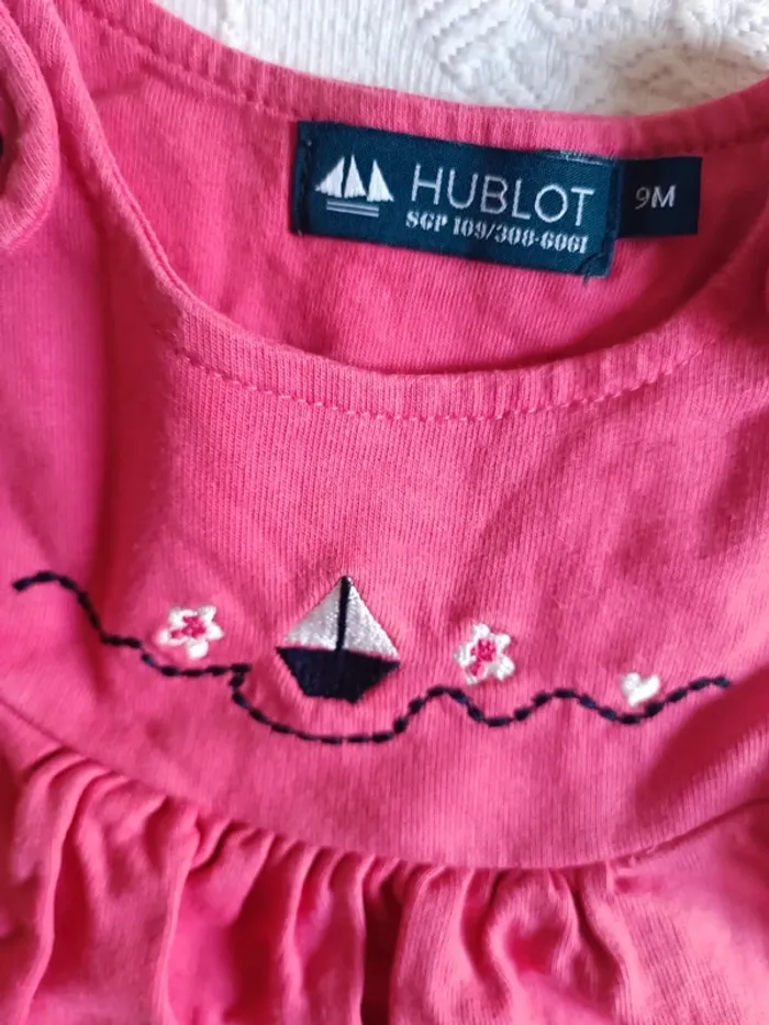 Tee shirt et robe Hublot - photo numéro 5