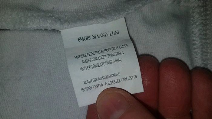 Gilet 6 mois 0€50 -50% dès 2 achetés - photo numéro 4