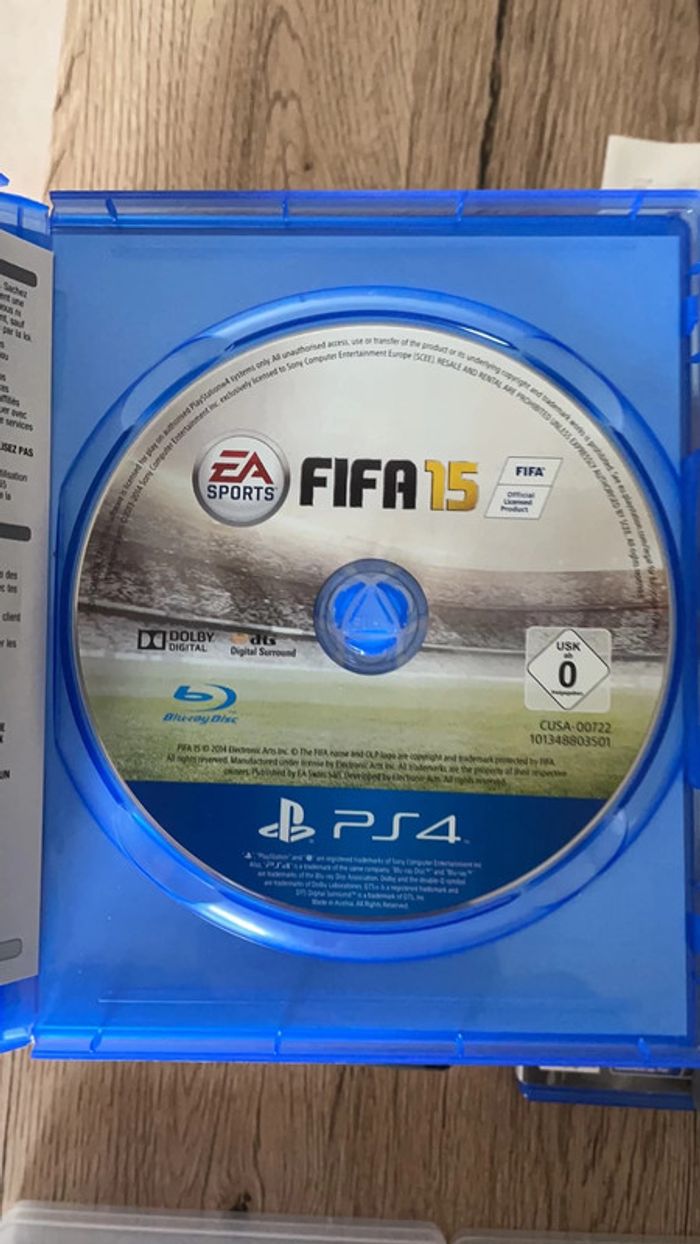 Jeu fifa 11 13 et 15 - photo numéro 6