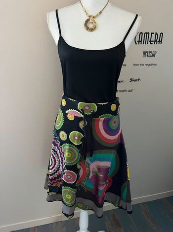 Jupe mi longue trapèze imprimée motifs colorés Desigual taille M